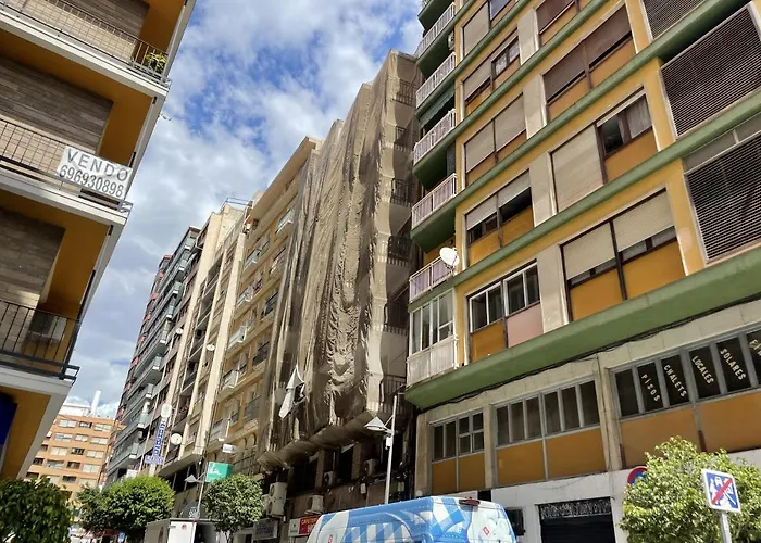 Cozy San Cristobal Apartment In Heart Of Alicante