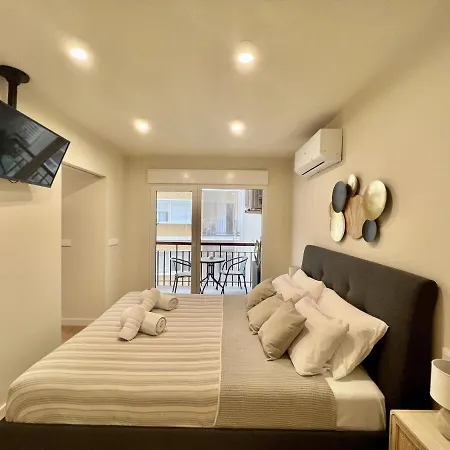 Cozy San Cristobal Apartment In Heart Of Alicante Exterior photo